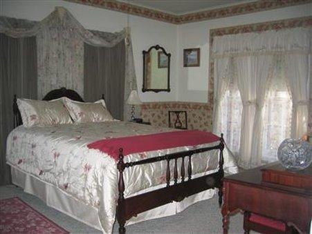 Elmira'S Painted Lady Bed & Breakfast الغرفة الصورة